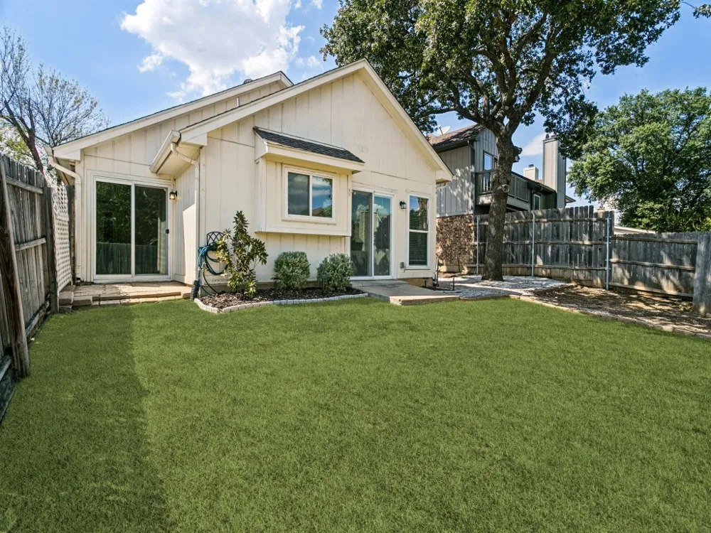 953 Ramblewood Lewisville, TX 75067