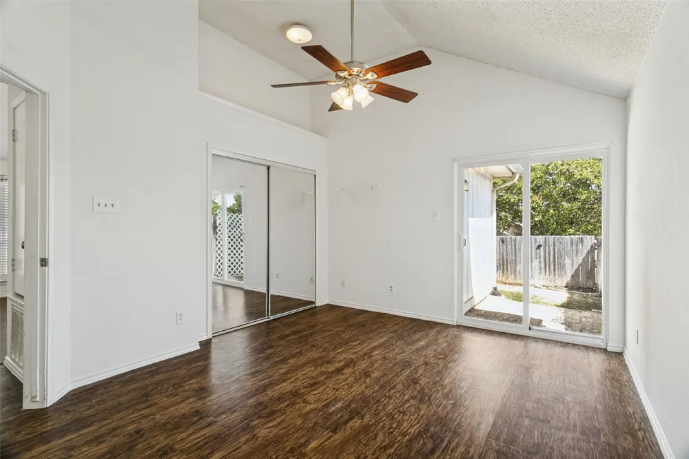 953 Ramblewood Lewisville, TX 75067