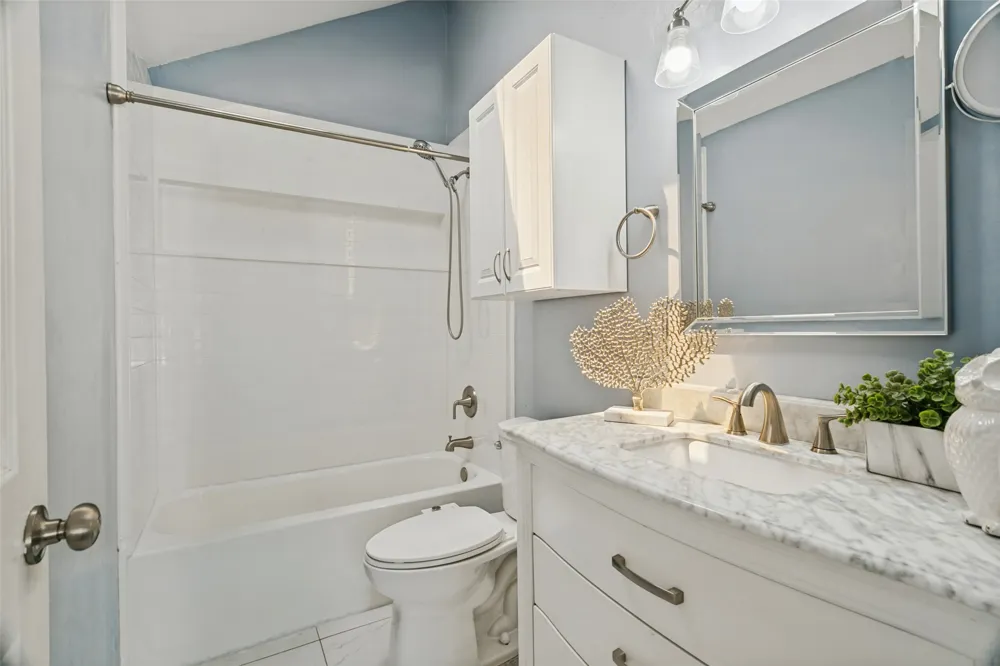 953 Ramblewood Lewisville, TX 75067