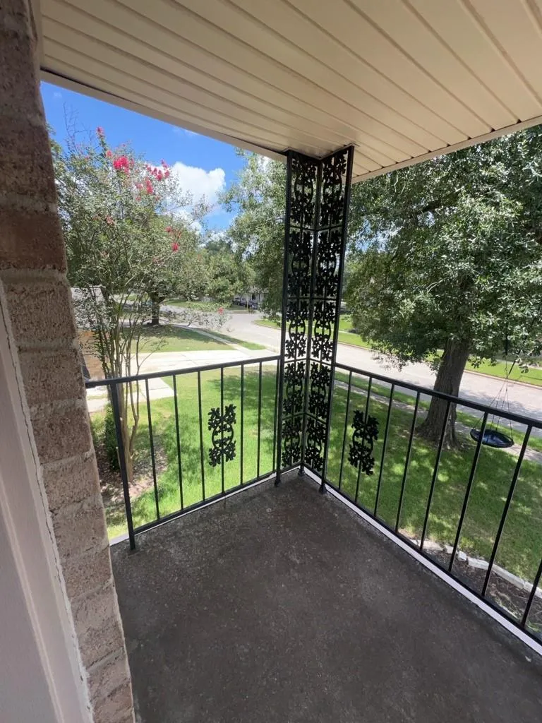 18507 Sweetmeadow Drive Spring, TX 77379