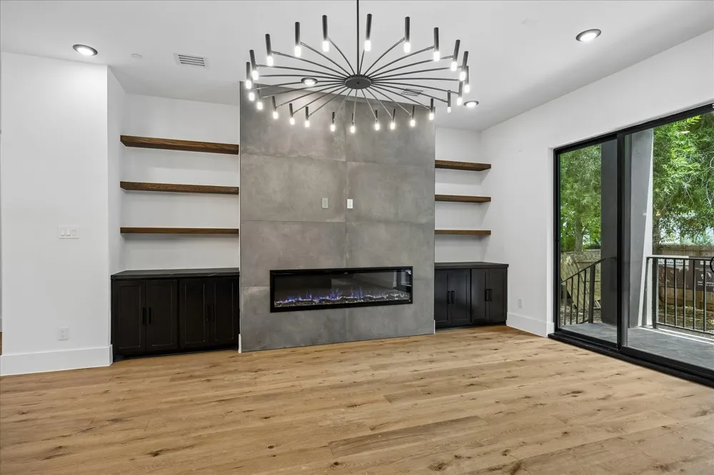 4629 Pine Street Bellaire, TX 77401