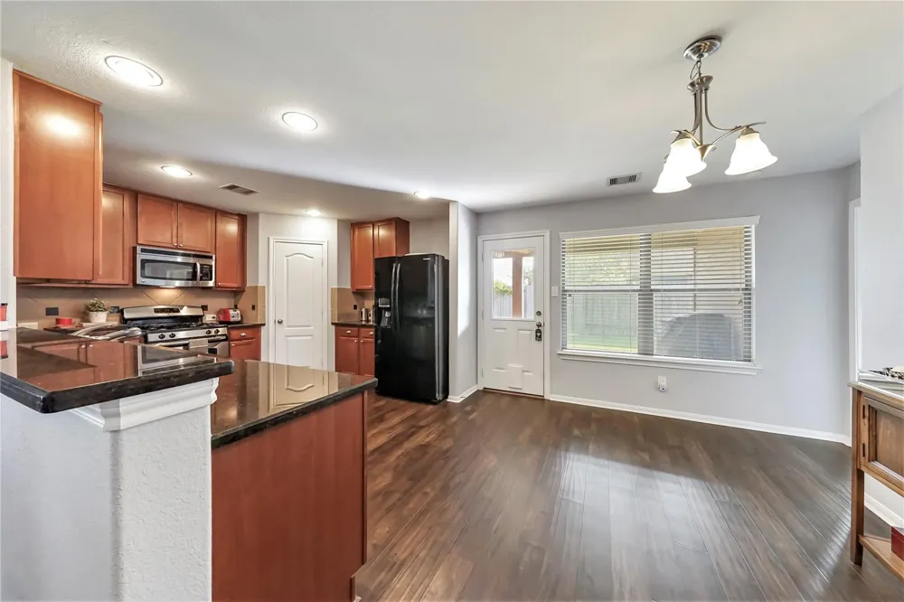 5224 La Rocco Way Alvin, TX 77511