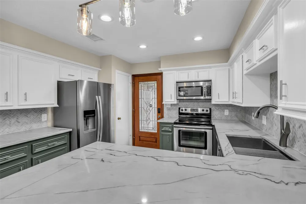 11651 Twain Drive Montgomery, TX 77356