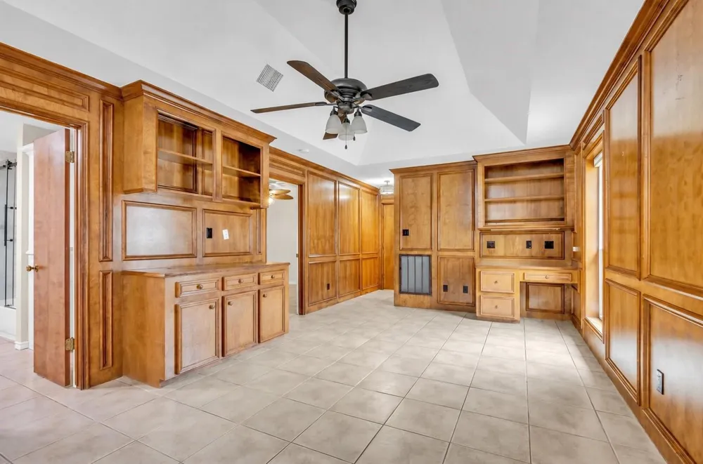 11651 Twain Drive Montgomery, TX 77356