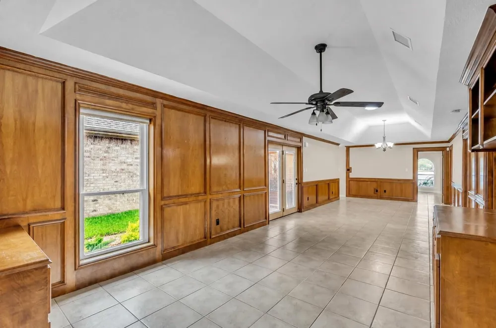 11651 Twain Drive Montgomery, TX 77356