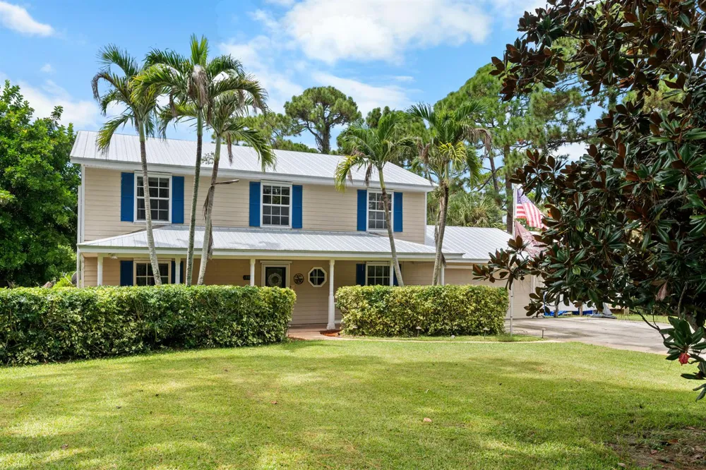 330 NE TOWN TERRACE Jensen Beach, FL 34957