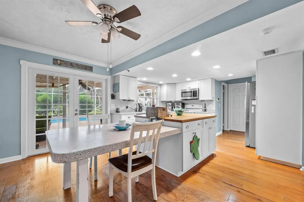 330 NE TOWN TERRACE Jensen Beach, FL 34957