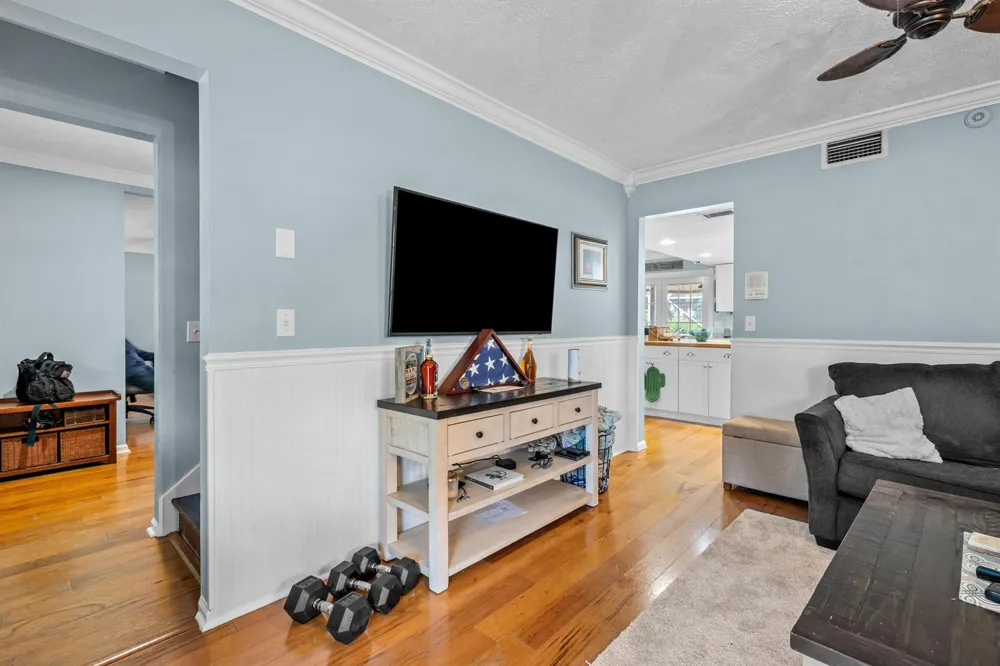 330 NE TOWN TERRACE Jensen Beach, FL 34957