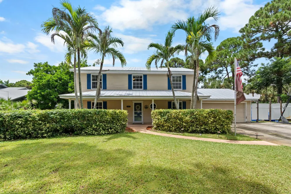 330 NE TOWN TERRACE Jensen Beach, FL 34957