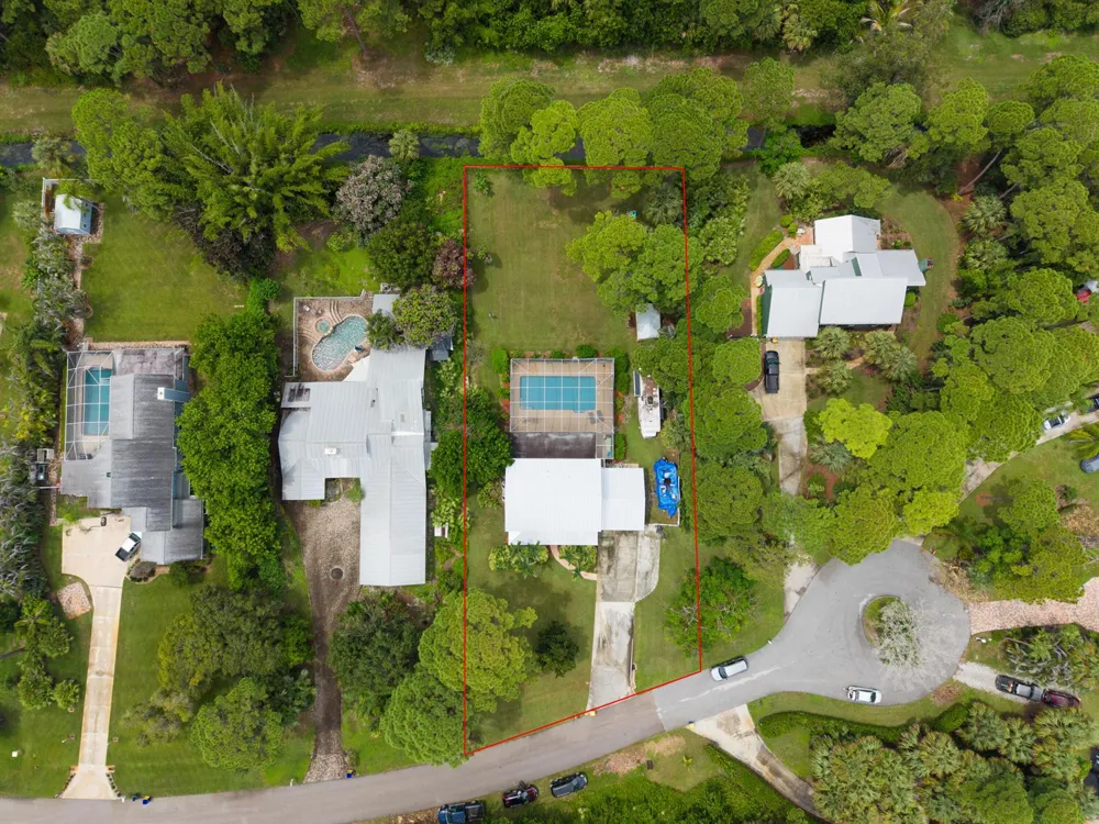 330 NE TOWN TERRACE Jensen Beach, FL 34957