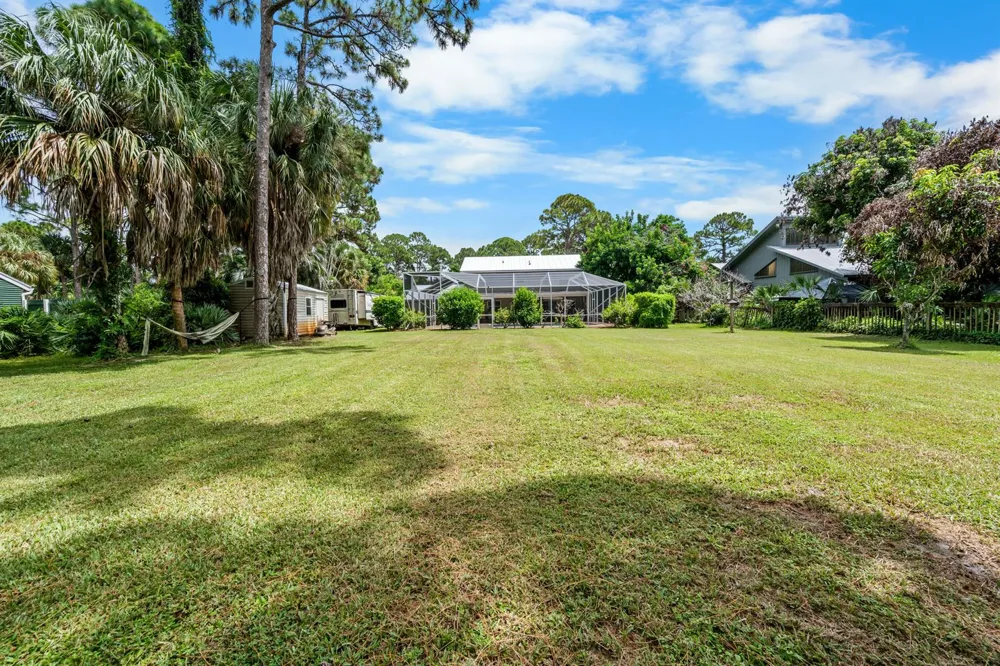 330 NE TOWN TERRACE Jensen Beach, FL 34957