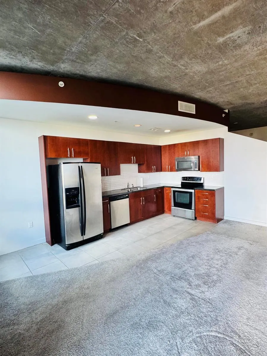 300 S AUSTRALIAN AVENUE #702 West Palm Beach, FL 33401