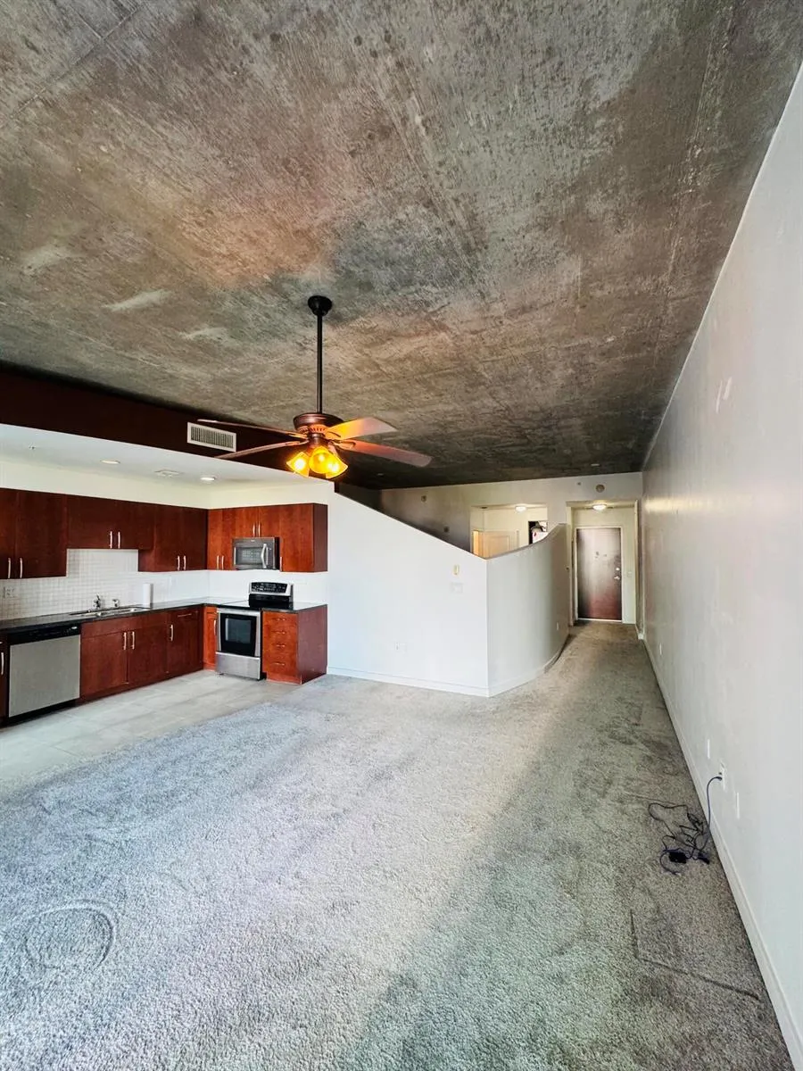 300 S AUSTRALIAN AVENUE #702 West Palm Beach, FL 33401
