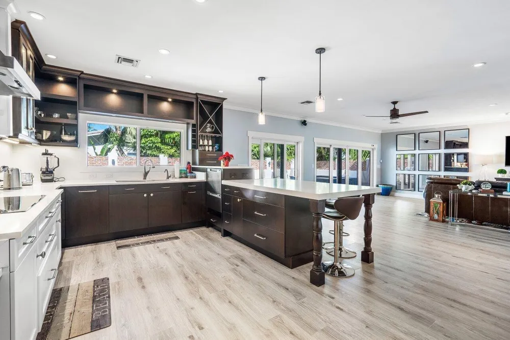 811 SE 31st Street Boca Raton, FL 33432