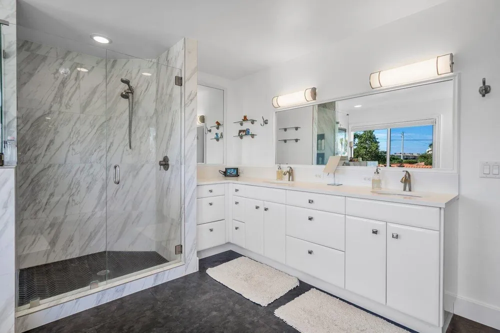 811 SE 31st Street Boca Raton, FL 33432