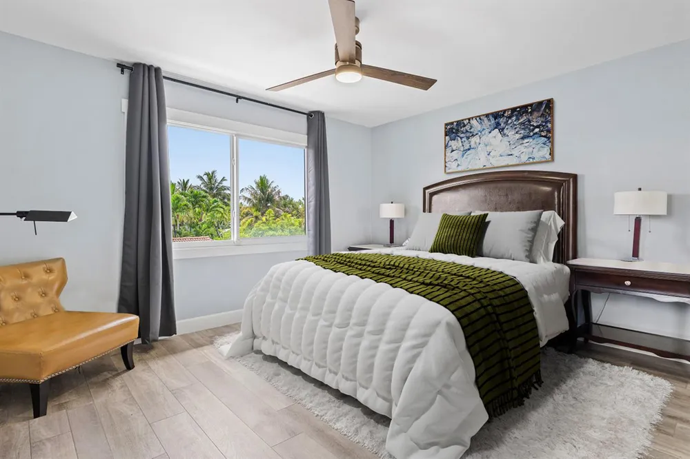 811 SE 31st Street Boca Raton, FL 33432