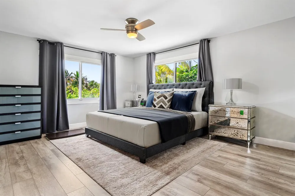 811 SE 31st Street Boca Raton, FL 33432