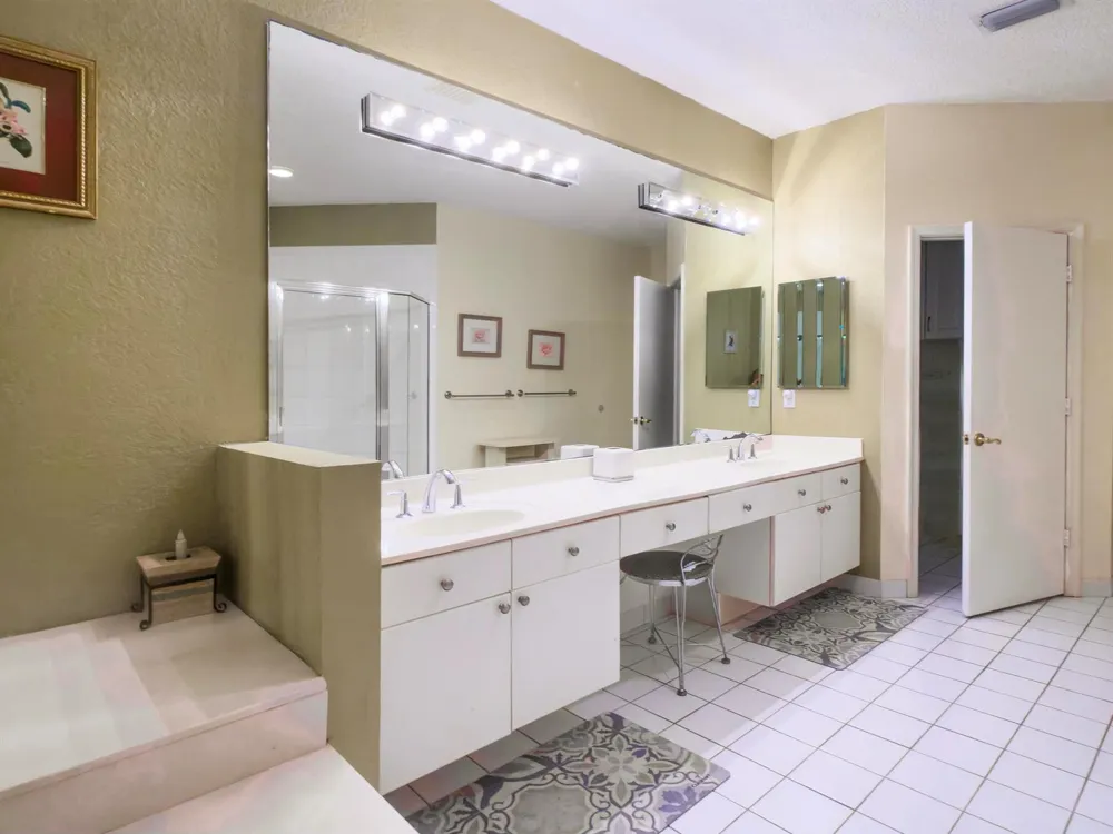 4646 Carlton Golf Drive Wellington, FL 33449