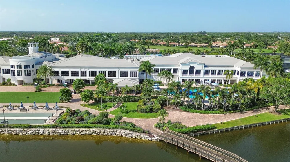 4646 Carlton Golf Drive Wellington, FL 33449