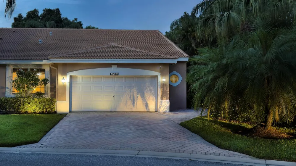4646 Carlton Golf Drive Wellington, FL 33449