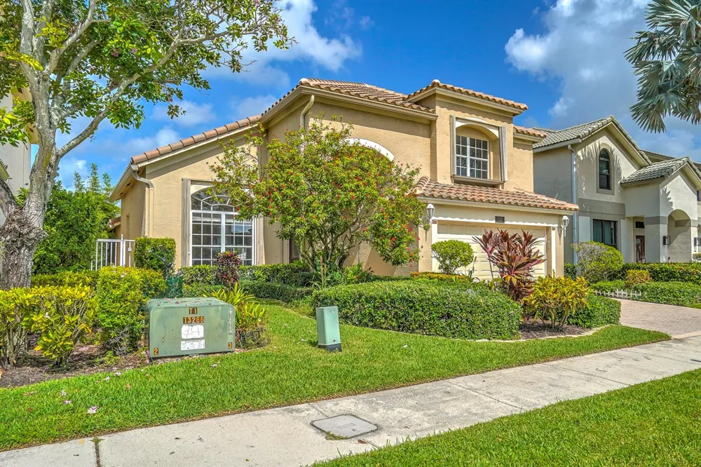 1117 AVONDALE COURT West Palm Beach, FL 33409