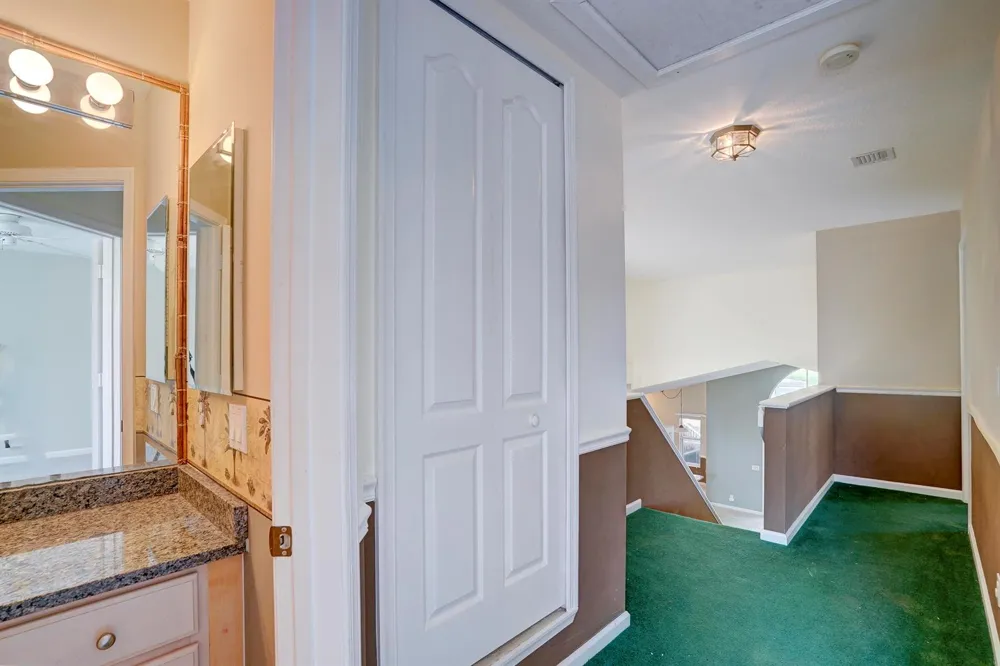 1117 AVONDALE COURT West Palm Beach, FL 33409