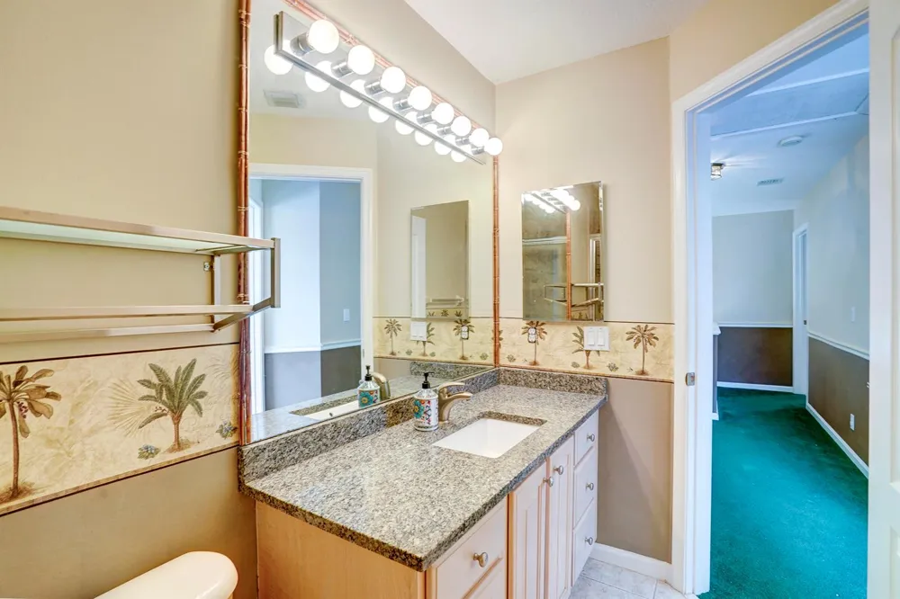 1117 AVONDALE COURT West Palm Beach, FL 33409