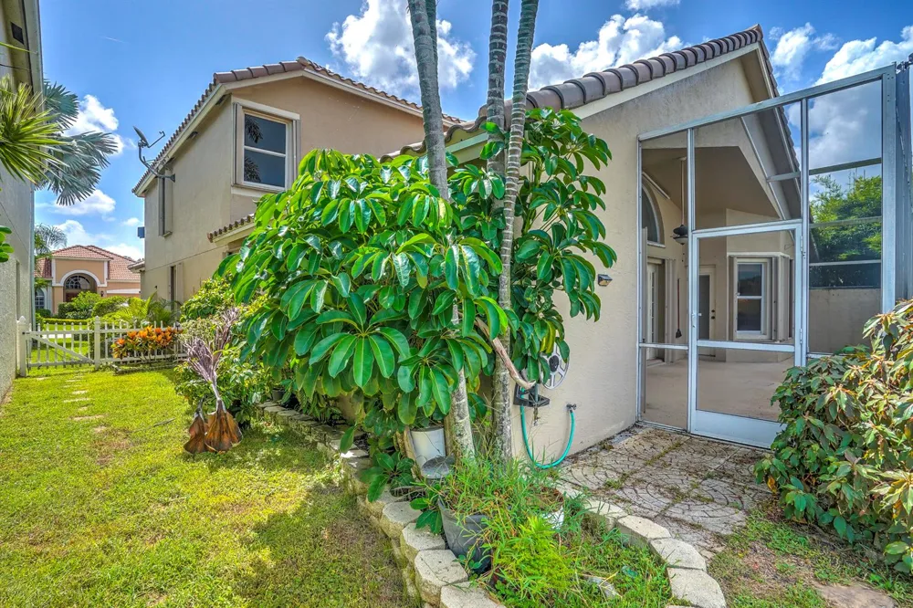 1117 AVONDALE COURT West Palm Beach, FL 33409