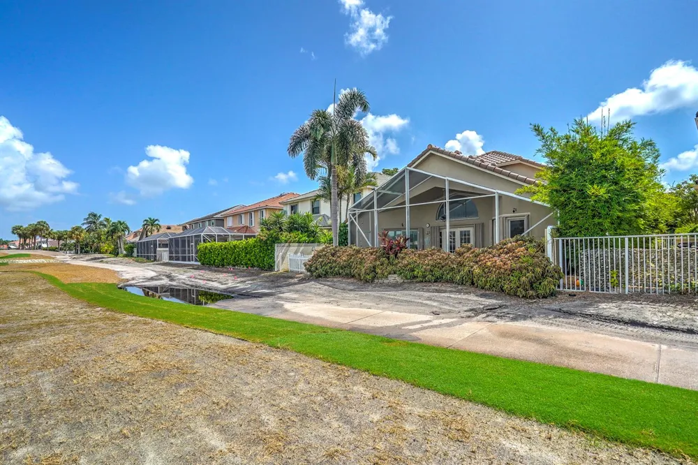 1117 AVONDALE COURT West Palm Beach, FL 33409