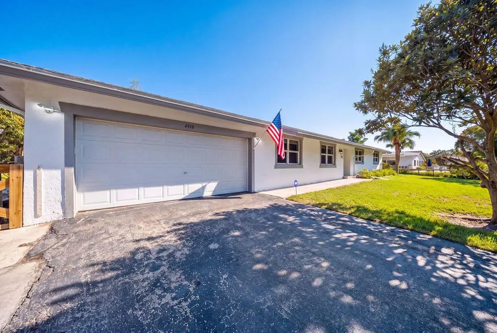 4910 SW 205TH AVENUE Southwest Ranches, FL 33332