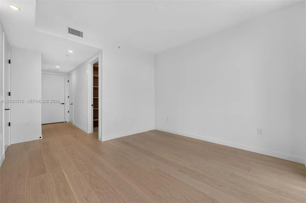 2200 Brickell Avenue #315 Miami, FL 33129