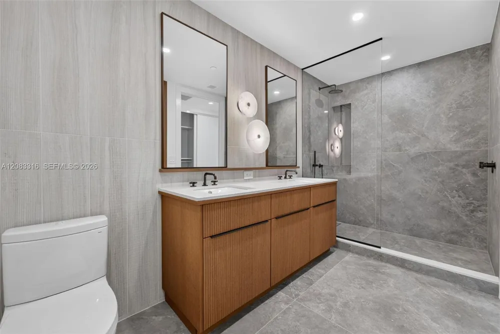 2200 Brickell Avenue #315 Miami, FL 33129