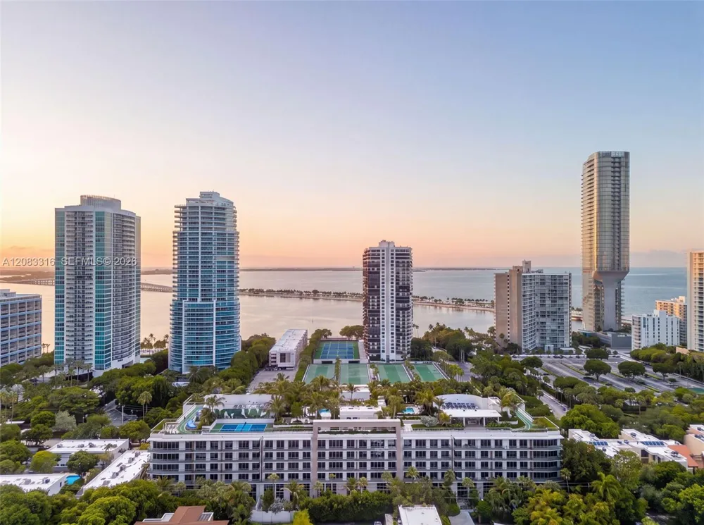 2200 Brickell Avenue #315 Miami, FL 33129