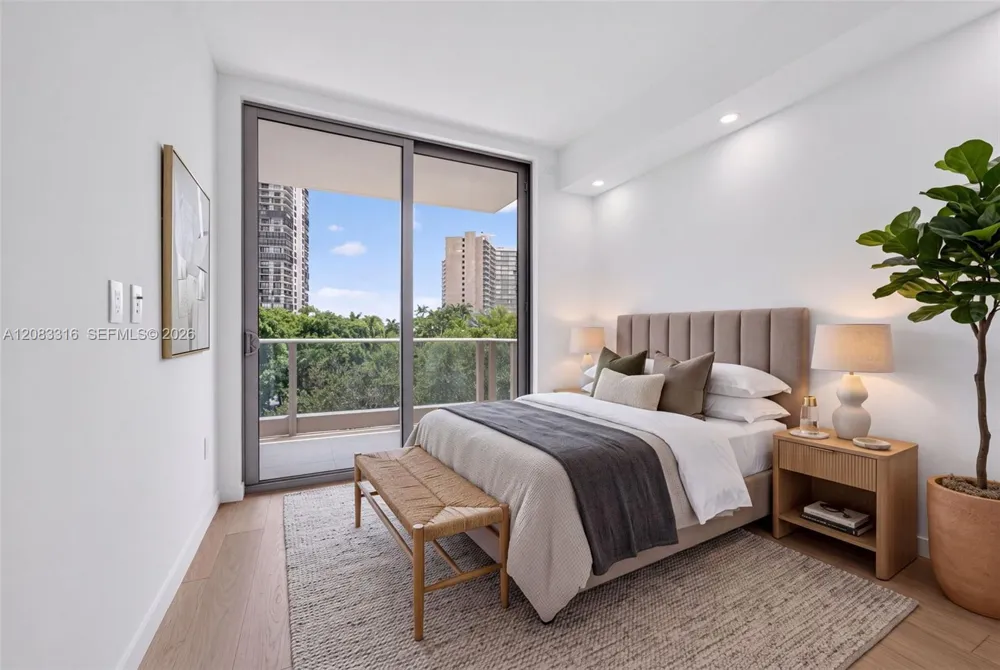 2200 Brickell Avenue #315 Miami, FL 33129