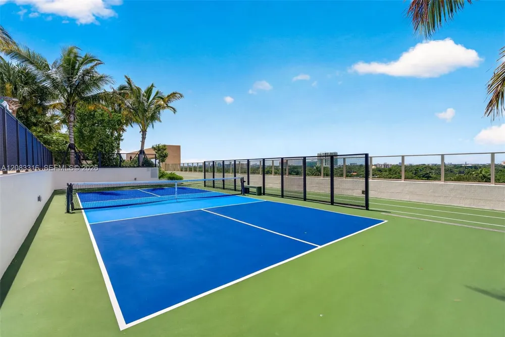 2200 Brickell Avenue #315 Miami, FL 33129
