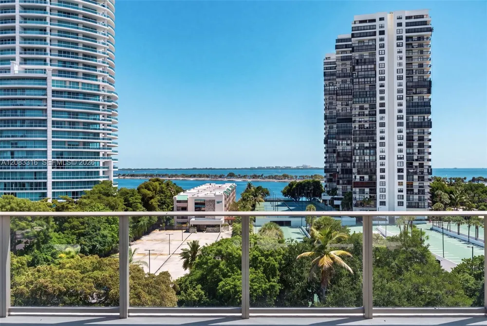 2200 Brickell Avenue #315 Miami, FL 33129