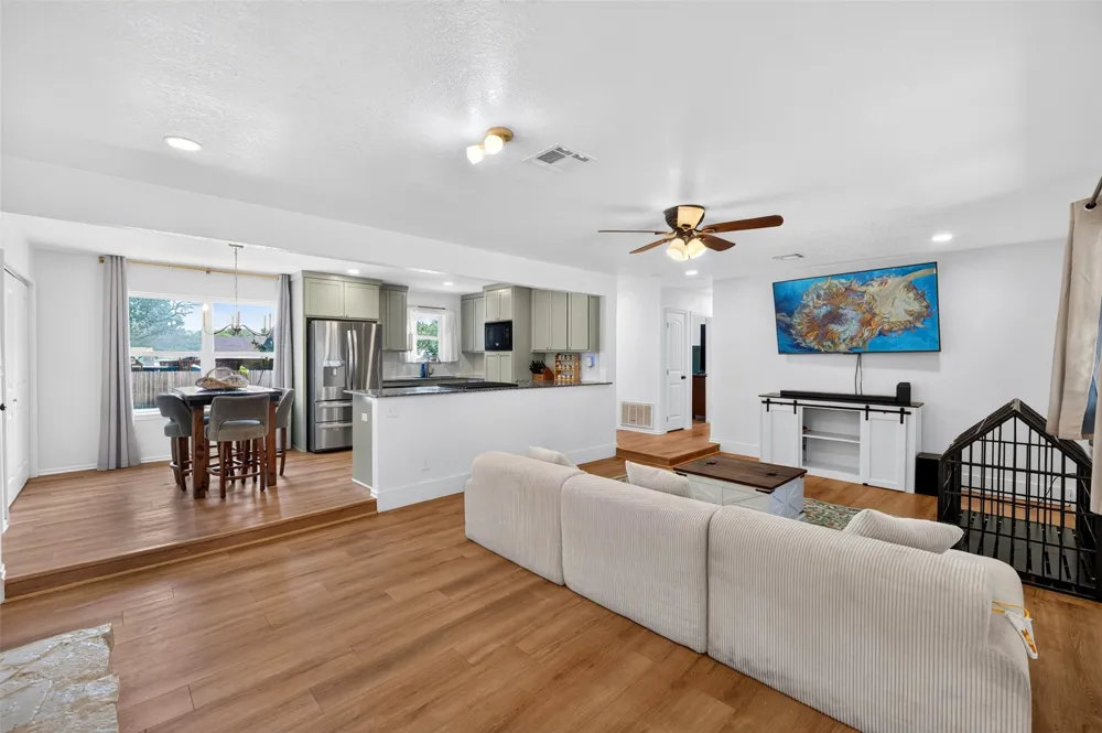 1631 Valley Parkway Claremore, OK 74017