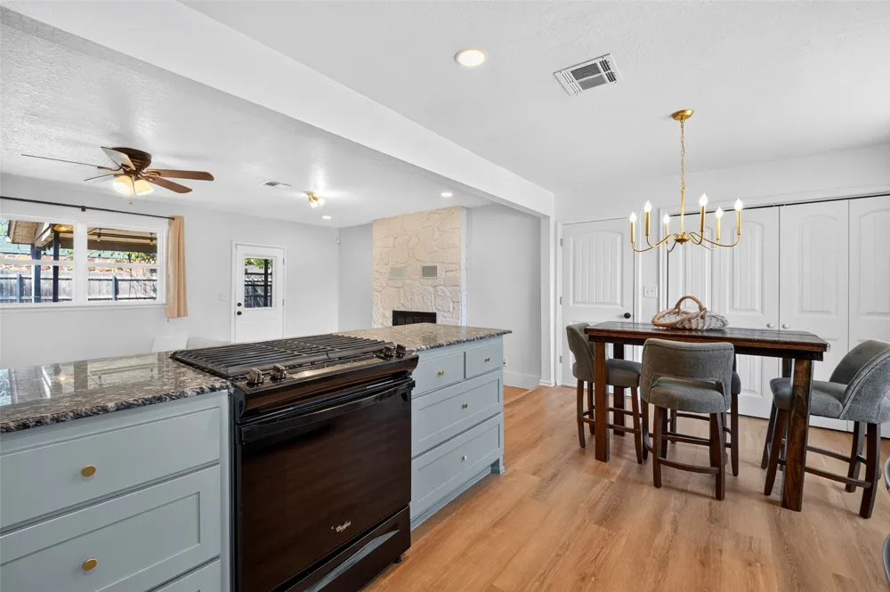 1631 Valley Parkway Claremore, OK 74017