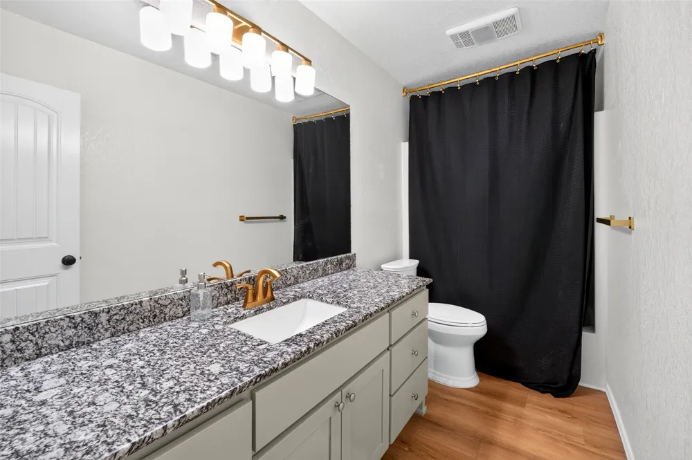 1631 Valley Parkway Claremore, OK 74017