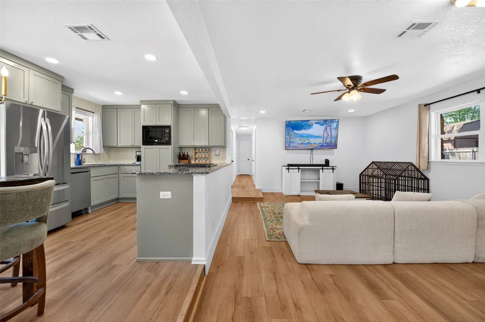 1631 Valley Parkway Claremore, OK 74017