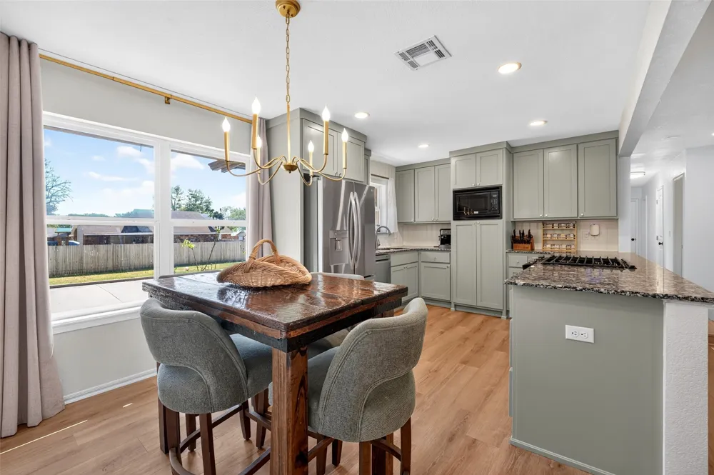 1631 Valley Parkway Claremore, OK 74017