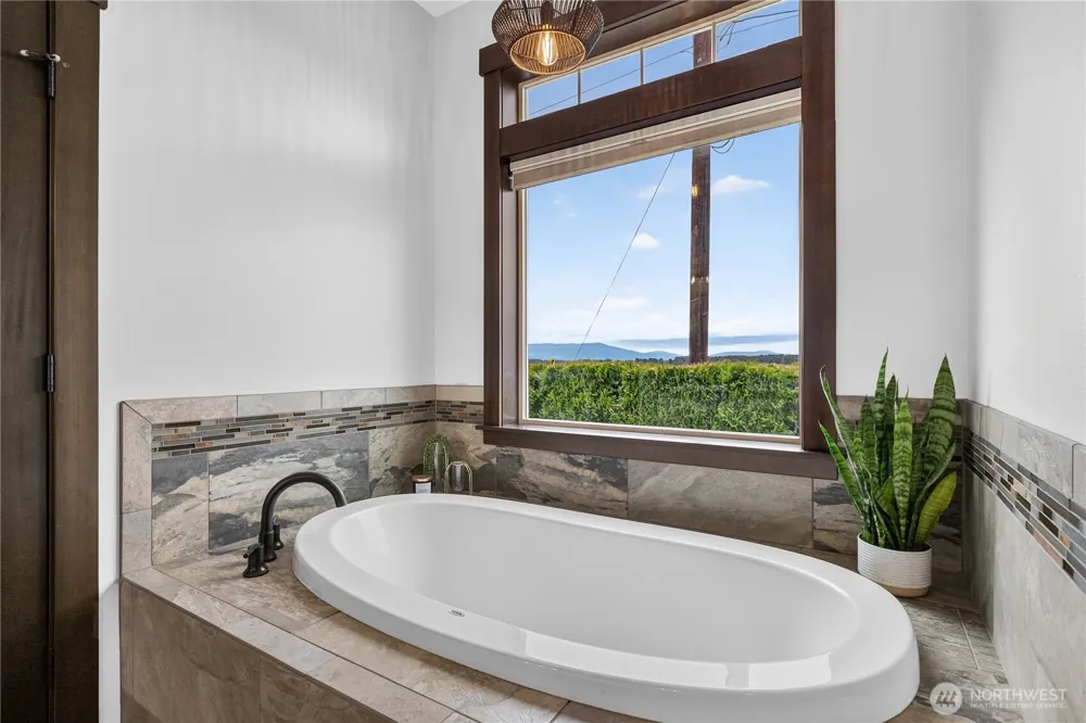 1348 Larkspur Street Lynden, WA 98264