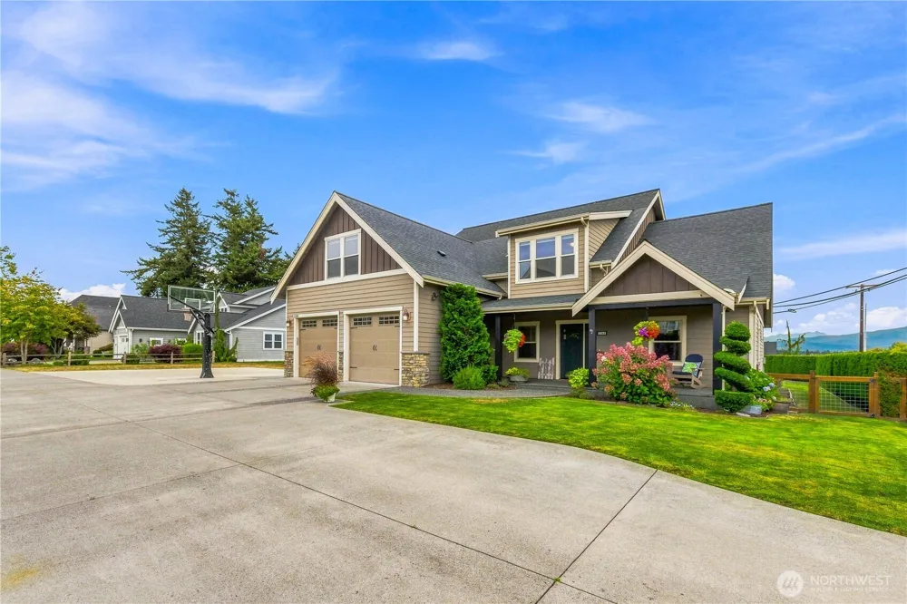 1348 Larkspur Street Lynden, WA 98264