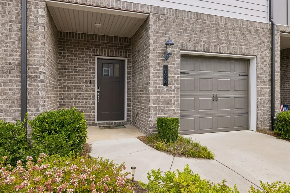 738 Prairie View Dr Columbia, TN 38401