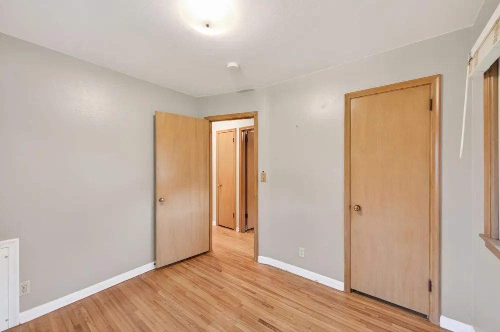 1283 Burke Avenue E Maplewood, MN 55109