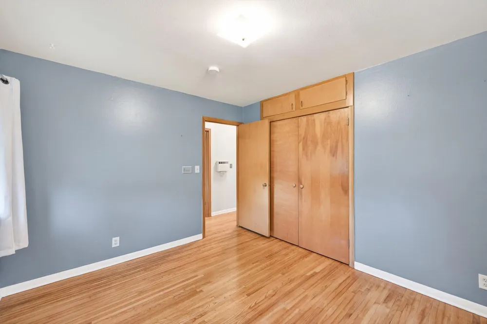 1283 Burke Avenue E Maplewood, MN 55109