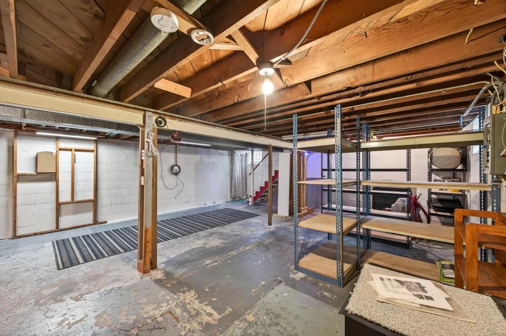 1283 Burke Avenue E Maplewood, MN 55109