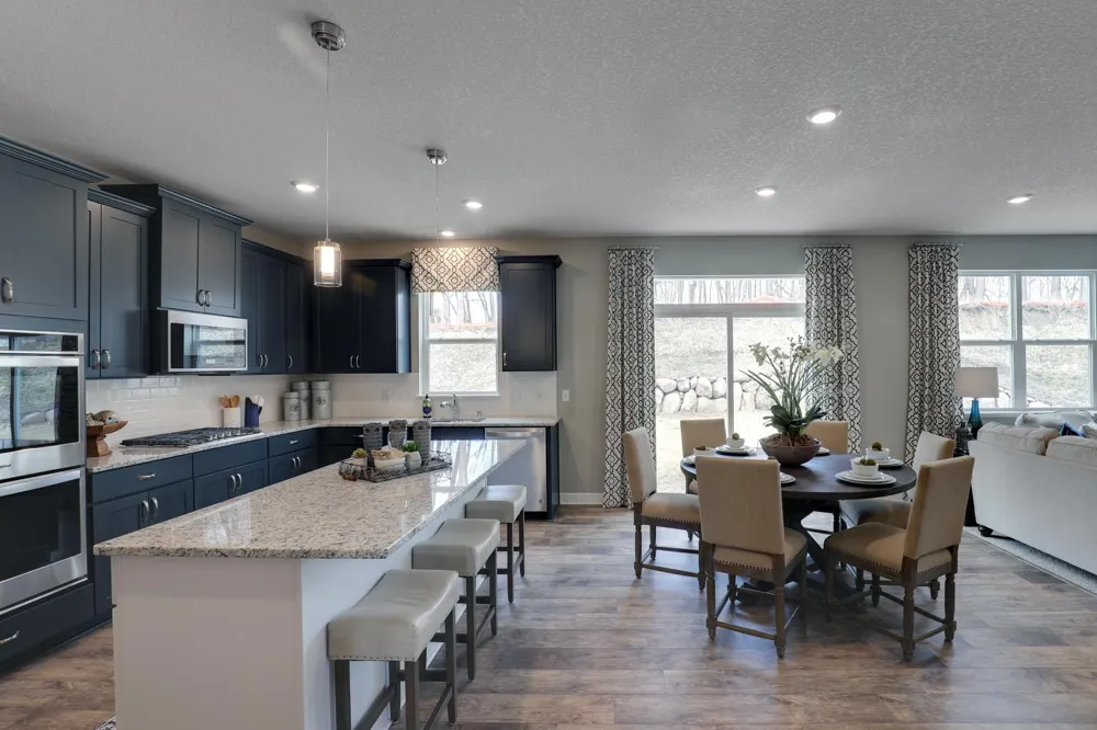 4978 Blake Way Woodbury, MN 55129