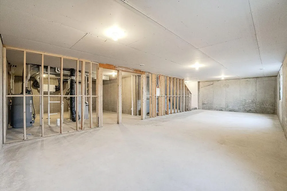 4978 Blake Way Woodbury, MN 55129