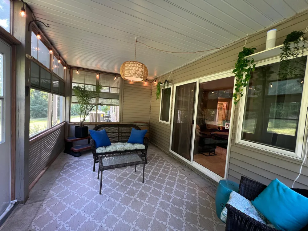 13904 Shoreside Court Savage, MN 55378